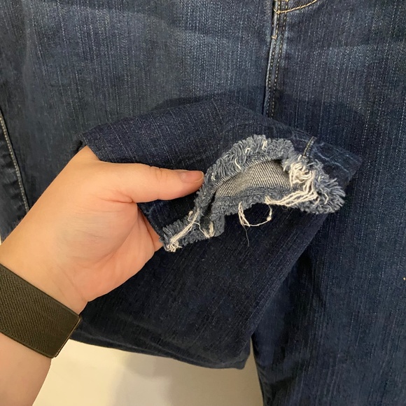 Torrid Bombshell Skinny with Distressed Ankle - Picture 2 of 4